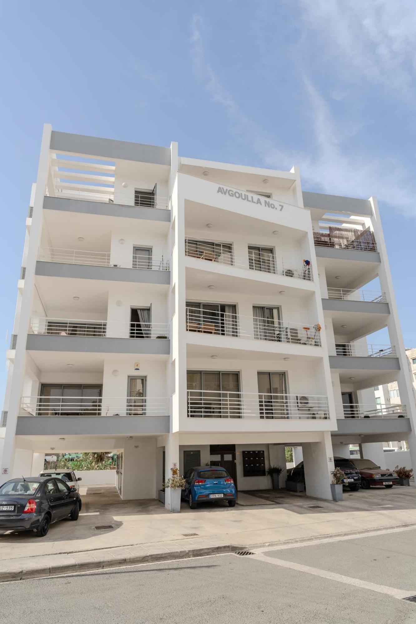 Violet Dusk City Center Flat Larnaka Exterior foto